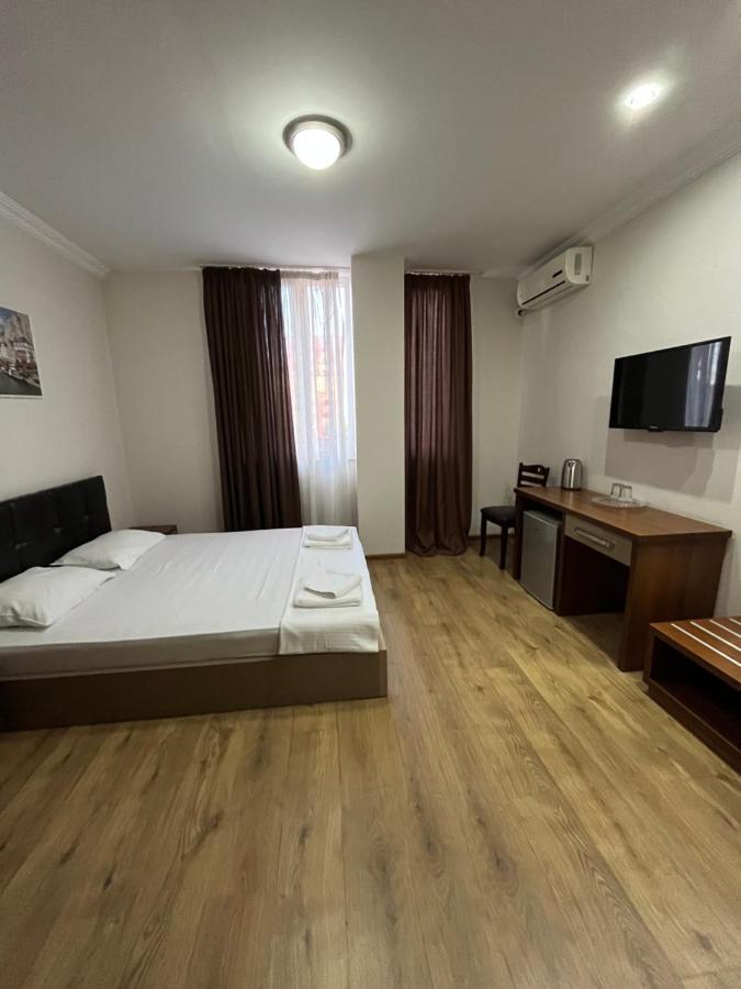 Ventura Hotel Батуми Экстерьер фото