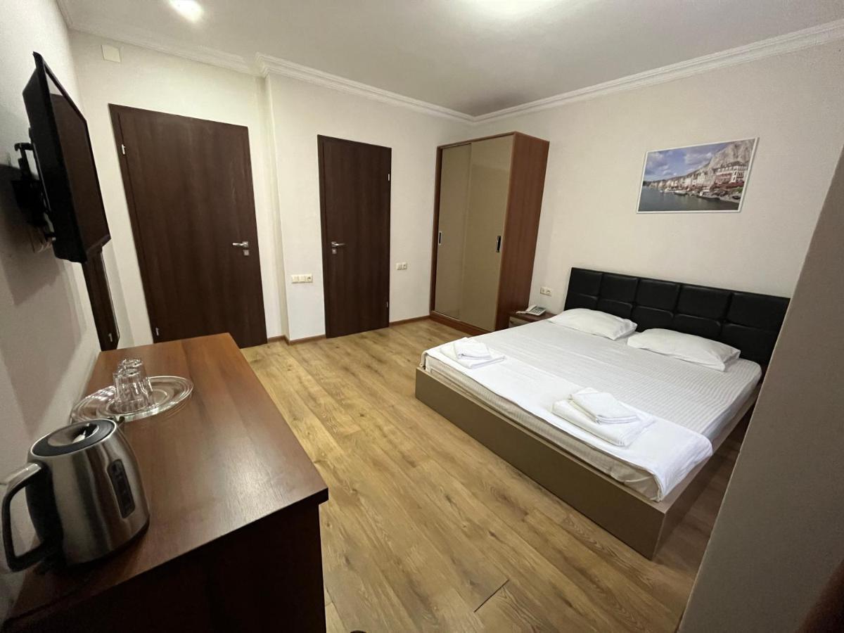 Ventura Hotel Батуми Экстерьер фото