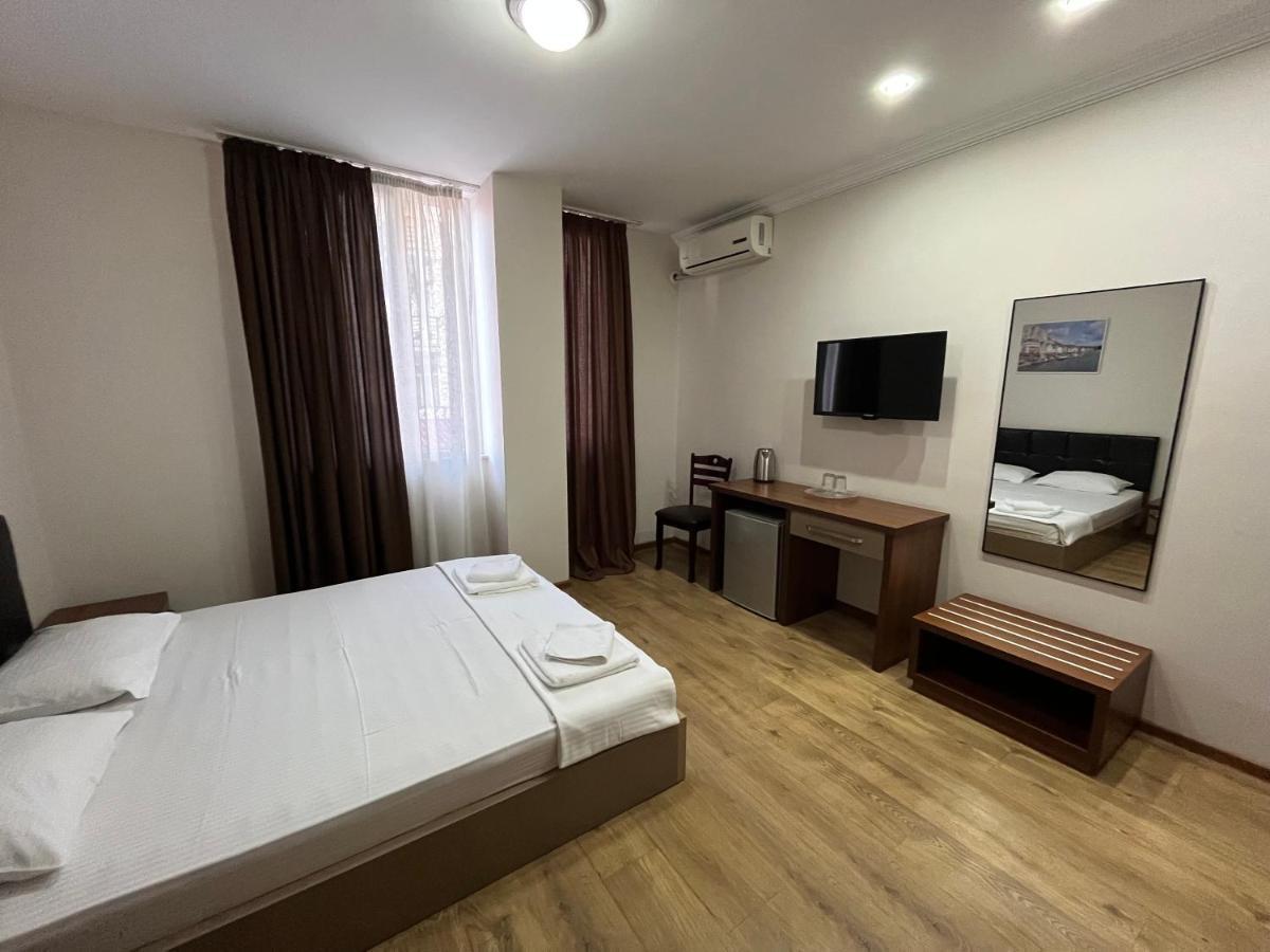 Ventura Hotel Батуми Экстерьер фото