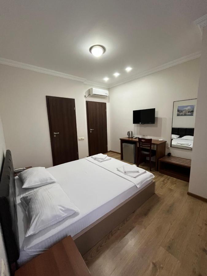 Ventura Hotel Батуми Экстерьер фото