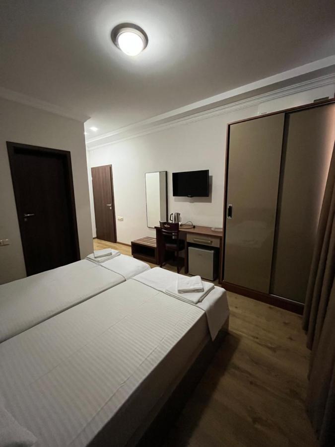 Ventura Hotel Батуми Экстерьер фото