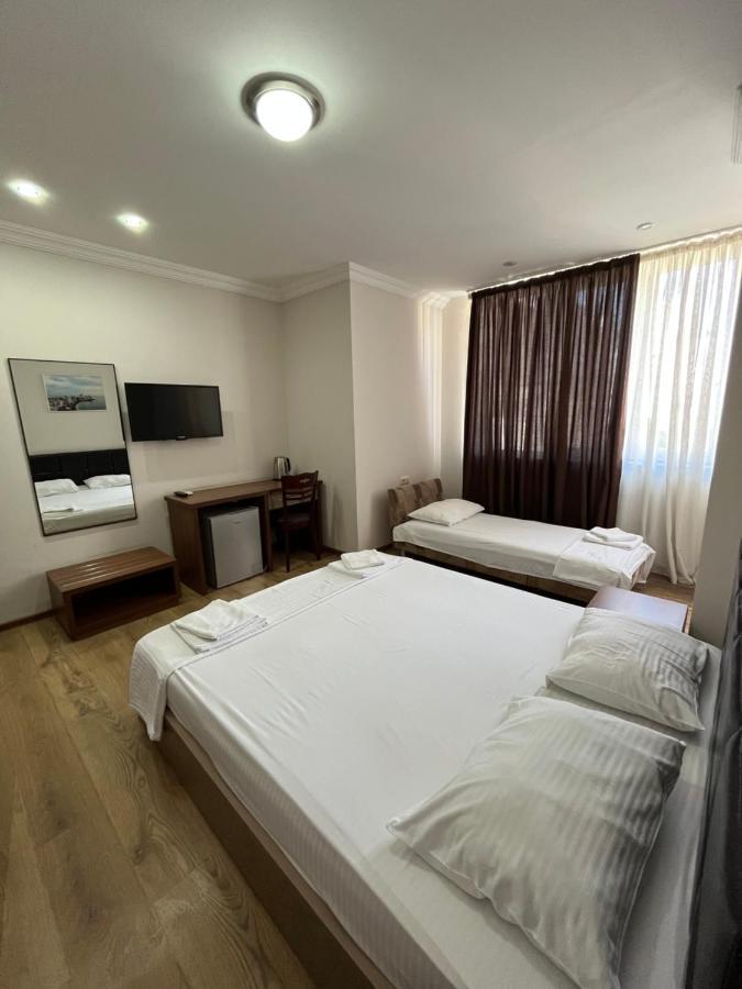 Ventura Hotel Батуми Экстерьер фото