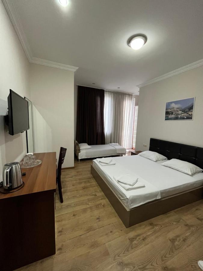 Ventura Hotel Батуми Экстерьер фото